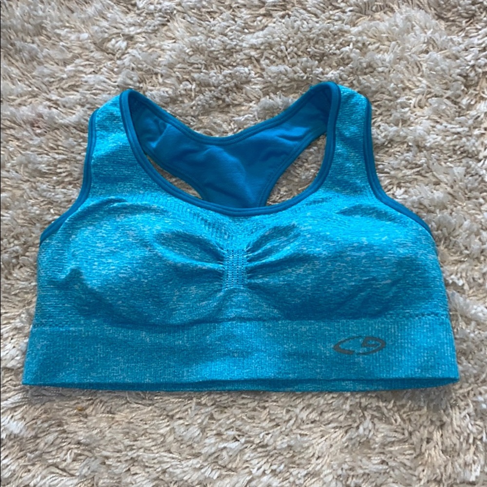 sports bra